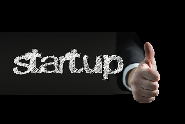 텔레그램 계정 구매 전 반드시 확인해야 할 2가지 기준 - startup, start up, growth hacking, market, growth, profit, career, thumb, high, businessman,