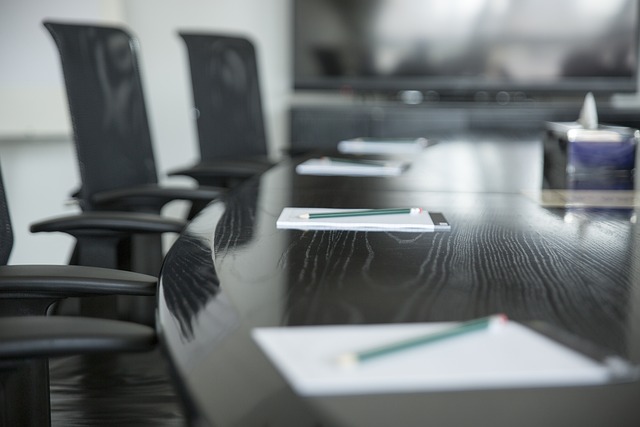 상황별 예시: 2026년 유튜브 수익 창출 기준 달성 전략 - iocenters, conference room, meeting room, gray meeting, gray room, gray conference, confer
