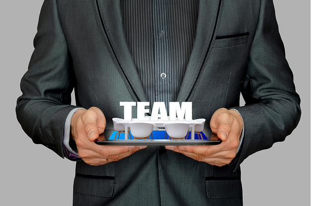 따봉공장이 제안하는 인스타 스토리 조회수 증대 전략 - businessman, team meeting, work, busy meeting, meeting, entrepreneur, computer, tablet, busine