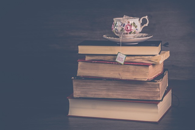 텔레그램 PC버전 포터블 설치로 여러 계정 동시 사용하기 - literature, library, knowledge, education, vintage, old, books, stack of books, tea, tea cu