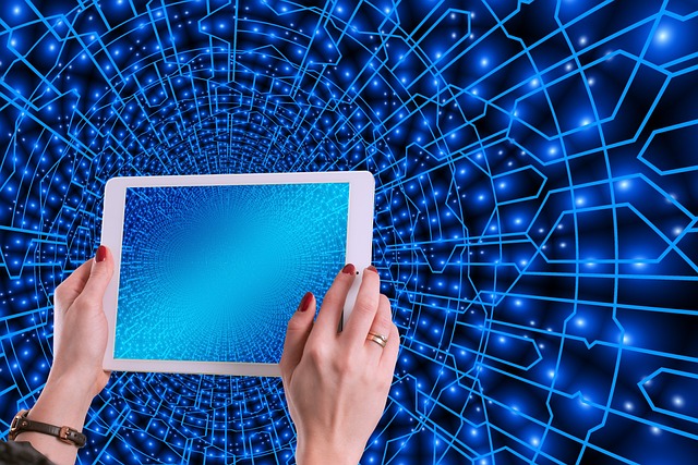2026년 인스타 알고리즘 핵심: 진정성과 가치 전달 - system, web, network, connection, connected, with each other, woman, hands, tablet, together,