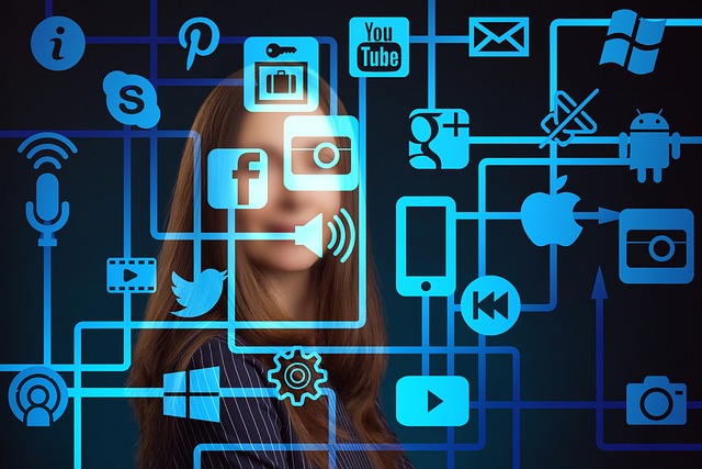 블로그-인스타 연동 시 흔한 실수와 피하는 법 - woman, icon, networks, internet, social, social network, logo, marketing, analysis, concept, impl